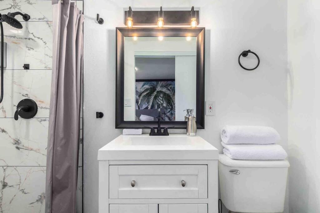 Your Tiny Downtown Home With Backyard Unit D Phoenix Ngoại thất bức ảnh