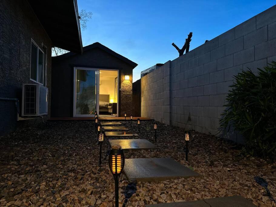 Your Tiny Downtown Home With Backyard Unit D Phoenix Ngoại thất bức ảnh