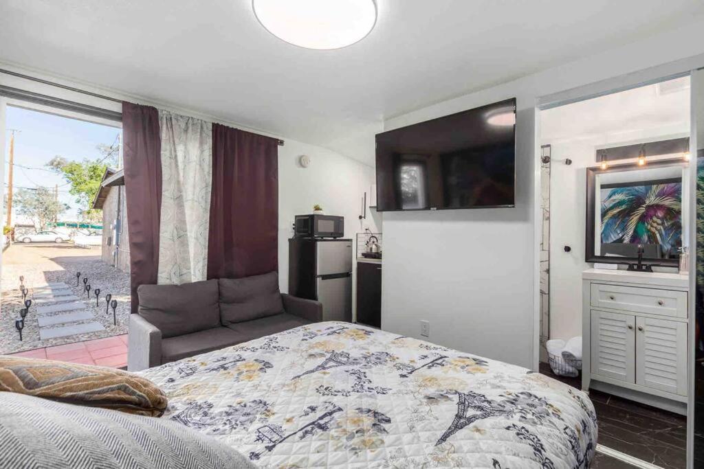 Your Tiny Downtown Home With Backyard Unit D Phoenix Ngoại thất bức ảnh